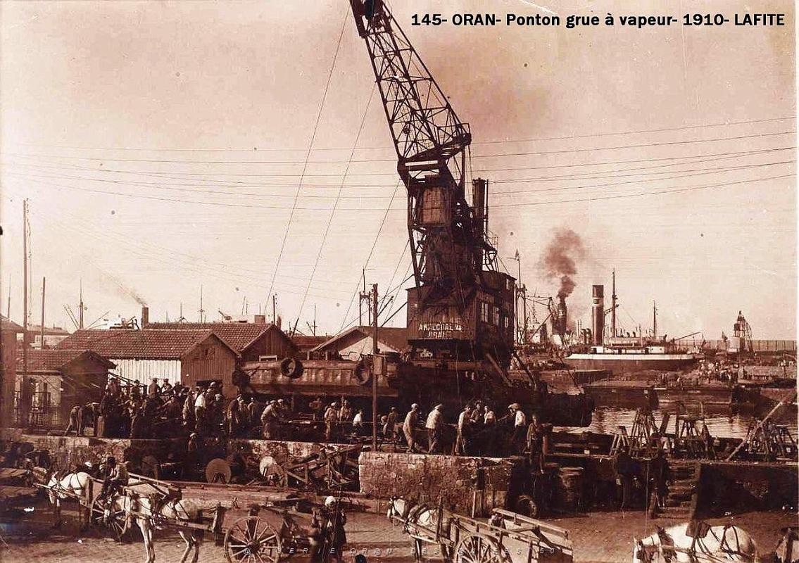 145- Oran- port- ponton grue a vapeur- 1910- Henri Lafite.jpg